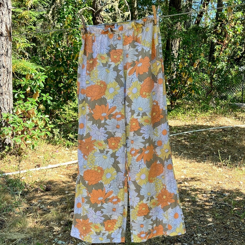 Holistia lightweight flowy Floral Wide-Leg Pants Large made in Canada